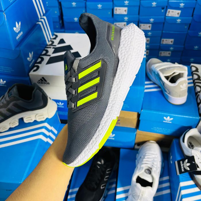 Adidas Ultraboost Chumbo/Verde