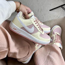 Air Force 1 Branco/Rosa e Amarelo