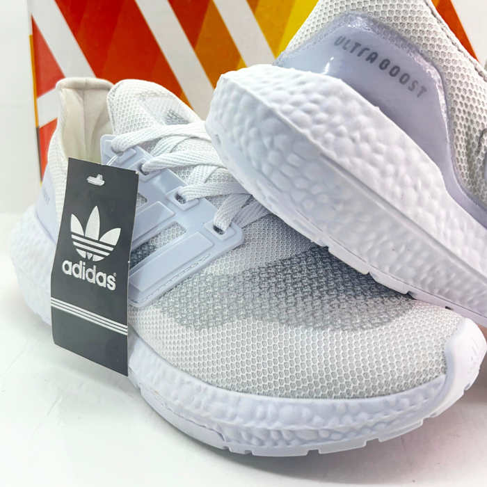 UltraBoost - (Primeira Linha) x Branco/Branco