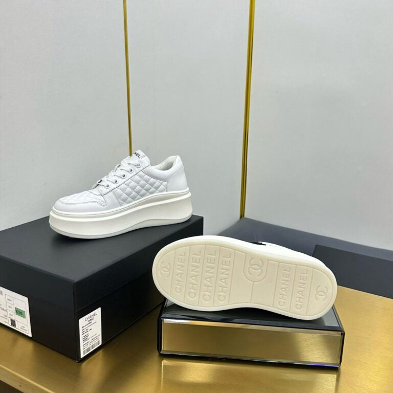 Chanel Panda Esportivo 2025 Branco